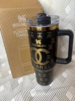 Black Stanley 40 oz - Image 2