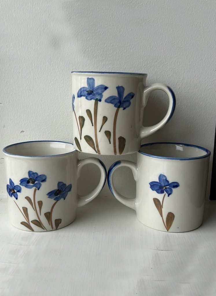 6 Hand Painted Ceramic Set. - Image 1