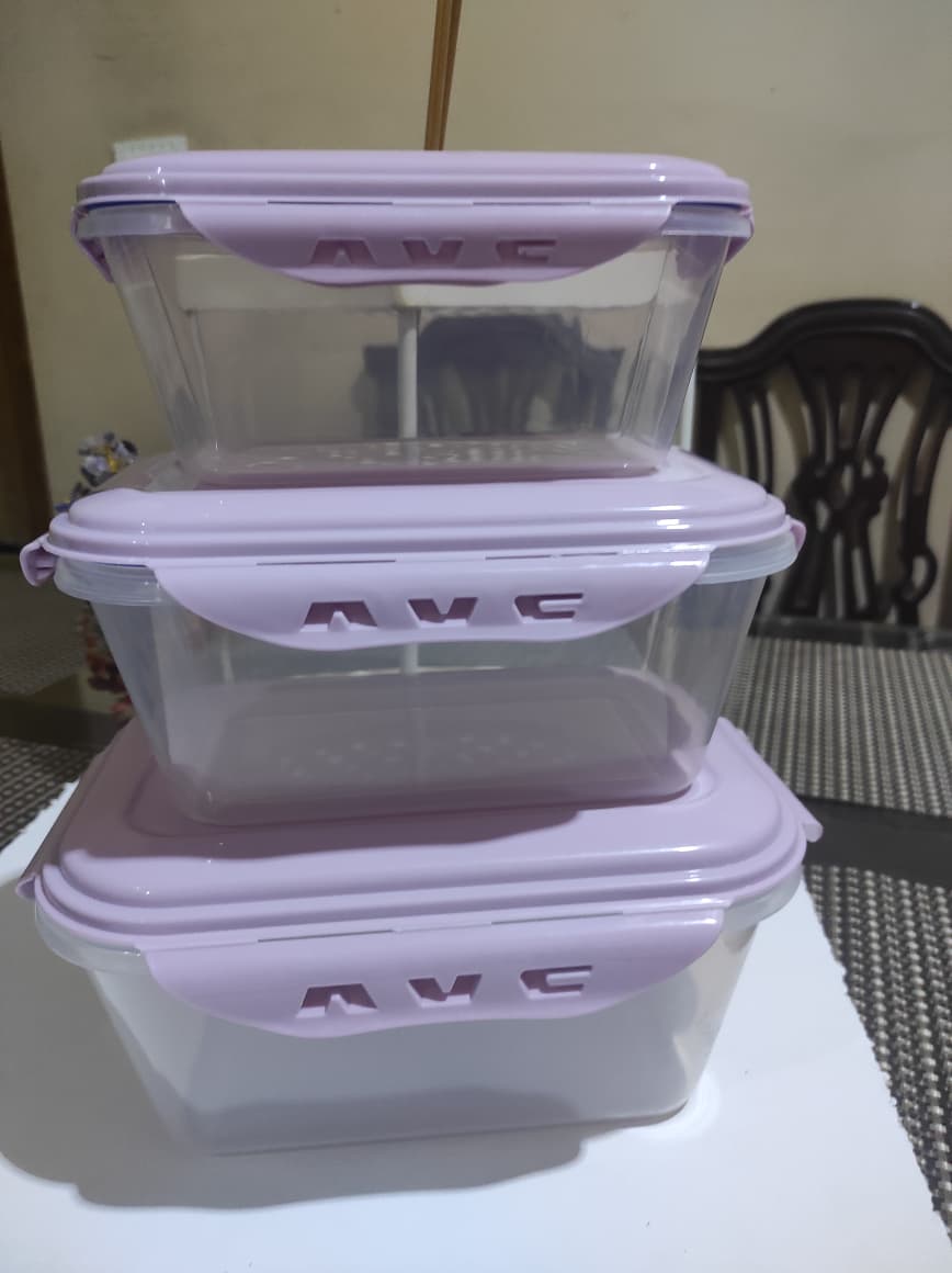 WhatsApp Image 2025-10-23 at 12.47.23 PM Bager Cook&Lock Colored Cover Rectangular Storage Container - Image 1